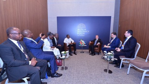 Ceyhun Bayramov Burkina Fasonun XİN başçısı ilə görüşdü