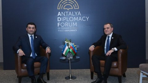 Azərbaycan və Özbəkistan XİN başçıları əməkdaşlığı müzakirə etdilər