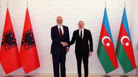 İlham Əliyev Albaniya Baş naziri ilə təkbətək görüşdü - FOTO