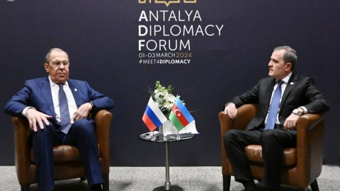 Lavrov Bayramovla nələri müzakirə etdi...