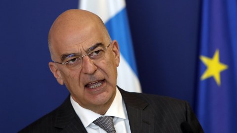 Bu ölkənin müdafiə naziri İrəvana gəlir