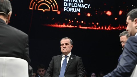 Bayramov “Türk Dünyasında İnstitutlaşma” panelində