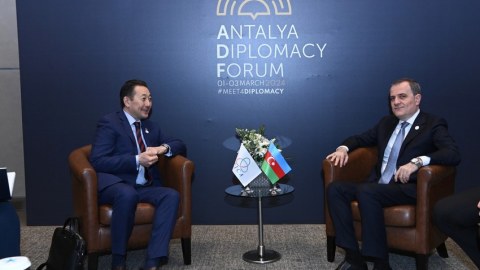 Ceyhun Bayramov daha bir görüş keçirdi