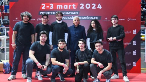 BMU-nun 2 komandası birinci yeri tutdu - FOTO