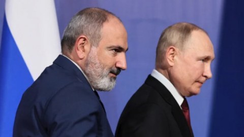 Putin Paşinyanla danışmaq İSTƏMİR