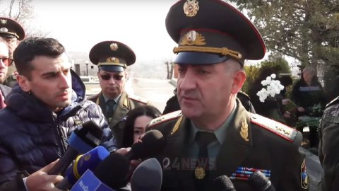 Ermənistan baş qərargah rəisi jurnalistin sualına "dövlət sirri" ilə cavab verdi
