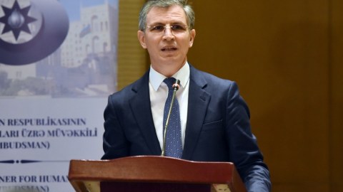 Ukraynada savaşan azərbaycanlıların vətəndaşlığı ləğv olunmalıdır