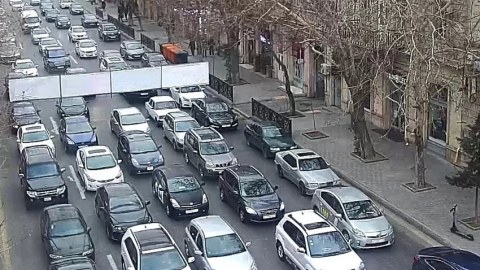Hazırda tıxac olan yolların SİYAHISI
