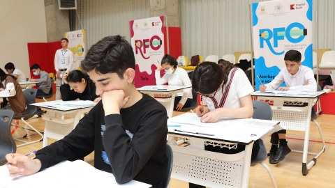 Şagirdləri Respublika Fənn Olimpiadalarının finalına çıxan 10 MƏKTƏB