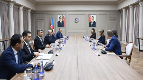 Baş nazir Dünya Bankının vitse-prezidenti ilə görüşdü