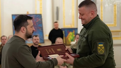 Zelenski onu Britaniyaya səfir göndərir