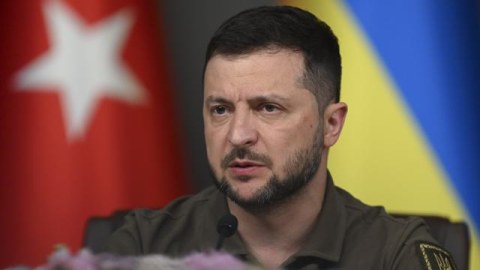 Zelenski Türkiyəyə gəldi