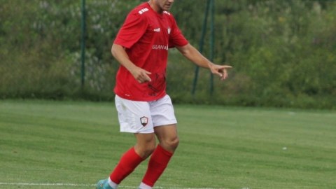 “Qəbələ” israilli futbolçu ilə yollarını ayırdı