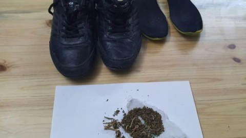 Cəzaçəkmə müəssisəsinə narkotik keçirilməsinin qarşısı alındı