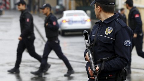 Türkiyədə seçkiöncəsi terror aktları hazırlayan 33 nəfər saxlanıldı