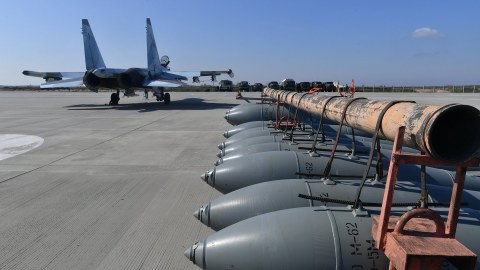 Rusiya aviasiyası Ukraynada idarə olunan bombalardan istifadə edir