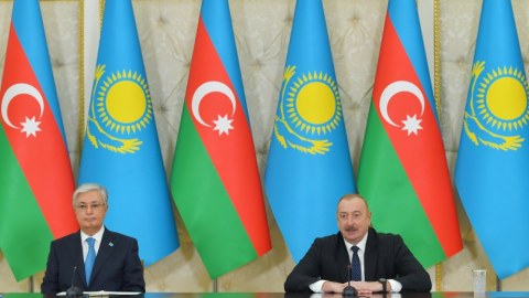 İlham Əliyev və Tokayev bəyanatla çıxış ediblər