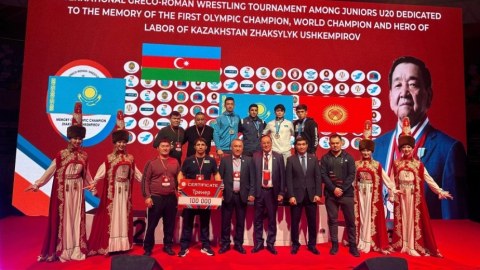 Güləşçilərimiz Qazaxıstanda 10 medal qazandılar