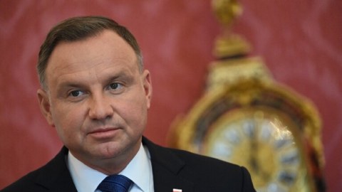 Polşa prezidentinin təyyarəsində nasazlıq yaranıb