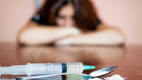 Narkoloji dispanserdə qeydiyyatda olan qadınların sayı açıqlandı