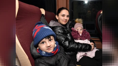 Daha 35 ailə doğma Füzuliyə yola salındı