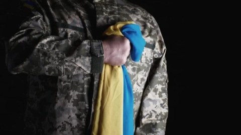 Ukrayna həlak olan daha 100 hərbçisinin cəsədini geri alıb