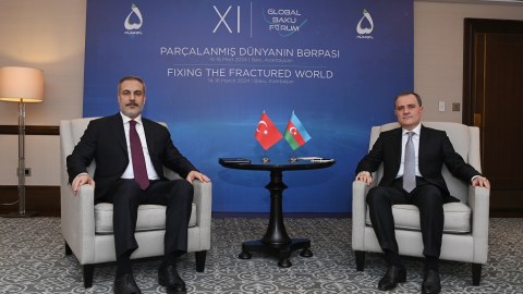Ceyhun Bayramov Hakan Fidanla görüş keçirdi - FOTO