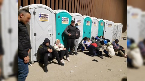 30 gürcüstanlı girov götürüldü - 90 min tələb edilir
