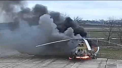 Separatçıların Mi-8 helikopteri belə məhv edildi - VİDEO