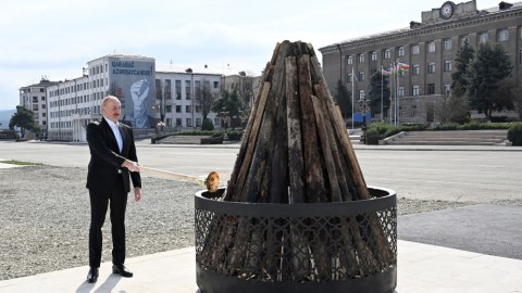 Prezident Xankəndidə Novruz tonqalını alovlandırdı - FOTOLAR