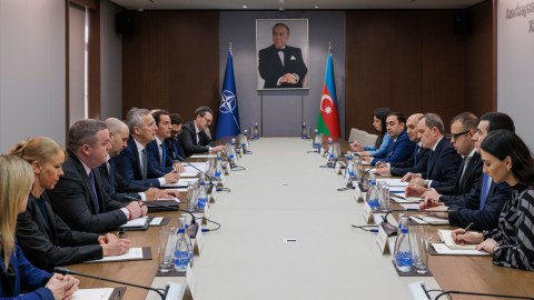 Ceyhun Bayramov sülh gündəliyini Stoltenberqin diqqətinə çatdırdı