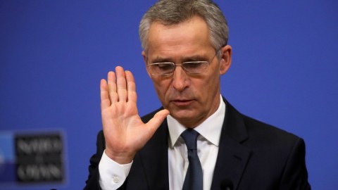 Stoltenberq Bakıda Putin haqqında sərt sözlər deyib