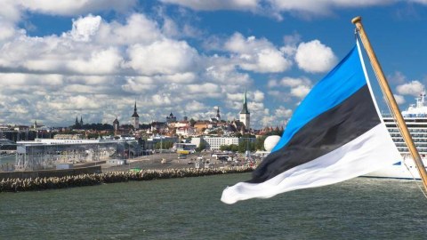 Estoniya Rusiya diplomatını ölkədən QOVUB
