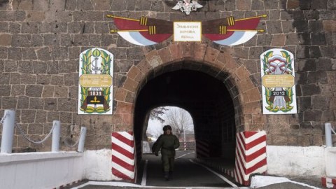 Rus əsgər Ermənistanda öldü