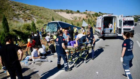 Türkiyədə ağır qəza: 5 ölü, 10 yaralı