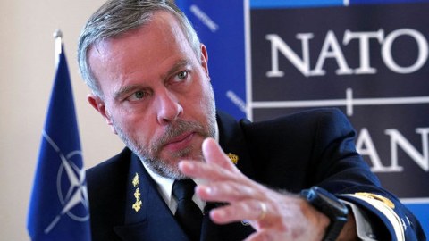 NATO rəsmisindən bəyanat: “Rusiya ilə müharibəyə hazırıq”