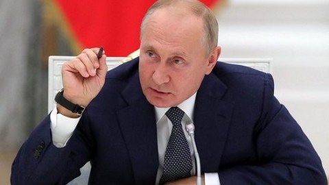 Putin Təhlükəsizlik Şurasını topladı