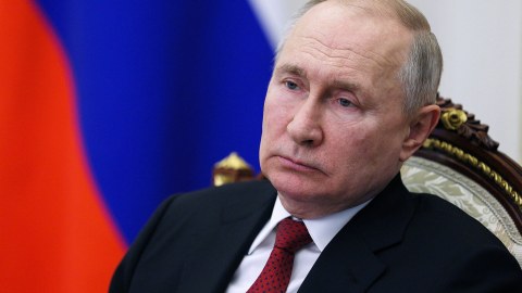 Putin qurumların rəhbərləri ilə terror aktını müzakirə etdi