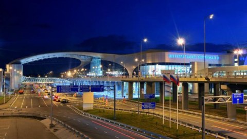 Moskvadan İrəvana uçan təyyarədə bomba təhlükəsi - YENİLƏNİB