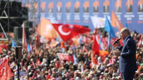 AKP-nin böyük İstanbul mitinqi - Ərdoğan çıxış etdi