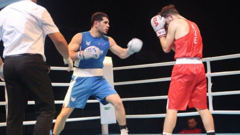 İki boksçumuz bürünc medal qazandı