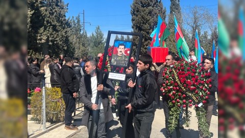 Xocalı soyqırımı zamanı itkin düşən şəhidin qalıqları torpağa tapşırıldı