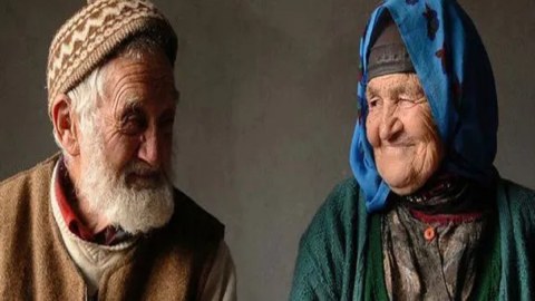 Türkiyə əhalisi qocalır? - Hər 10 nəfərdən biri ahıldır...