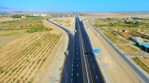 Avtomobil yolları haqqında qanuna dəyişiklik təsdiqləndi