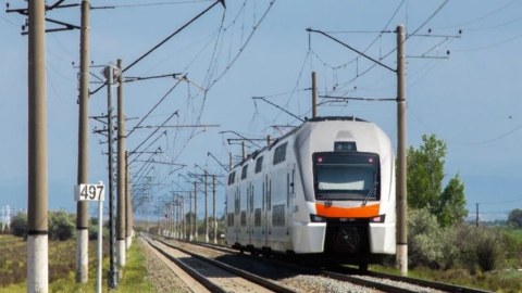 Dəmir yolu ilə sərnişindaşımaya subsidiya verilməsi qaydaları təsdiqləndi
