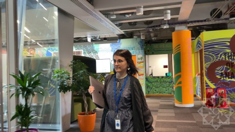 “Meta” səsimizi dinləyirmi? - Şirkətin London ofisində çalışan azərbaycanlı ilə MÜSAHİBƏ