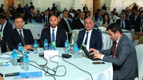 III Aqrobiznesin İnkişafı Forumu çərçivəsində panel sessiyalar keçirilir