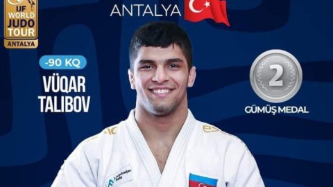 Daha bir idmançımız Türkiyədə gümüş medal qazandı 