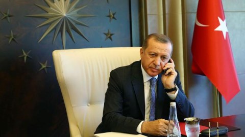 Ərdoğan Niderland Baş naziri ilə danışıqlar apardı 