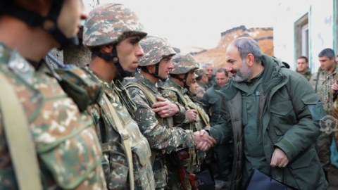 Paşinyan orduya nəzarəti itirir - Baş nazir devrilə bilər